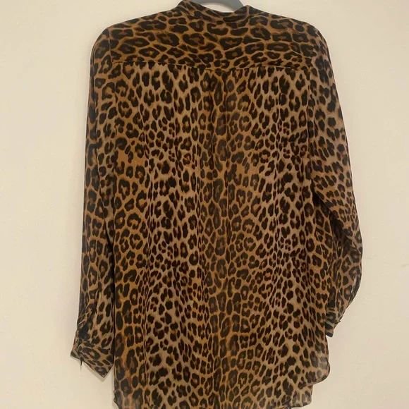 H&M cheetah print button down blouse - Picture 10 of 13